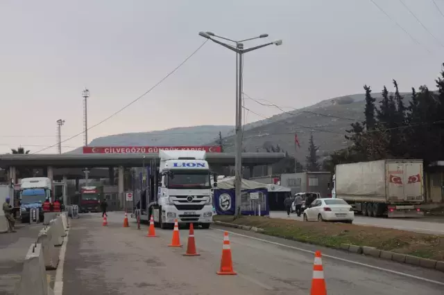 İthal ürün yasağı kalktı, Cilvegözü'nde tır kuyruğunun sonu görünmüyor