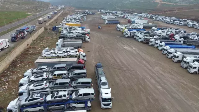 İthal ürün yasağı kalktı, Cilvegözü'nde tır kuyruğunun sonu görünmüyor