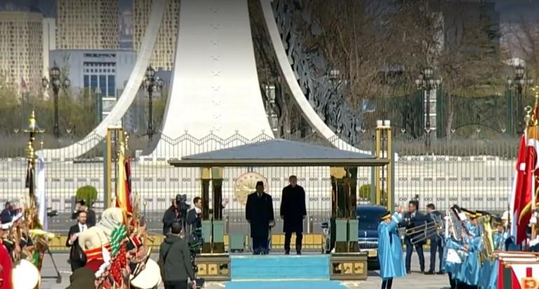 Cumhurbaşkanı Erdoğan, Endonezya Cumhurbaşkanı Subianto'yu resmi törenle karşıladı