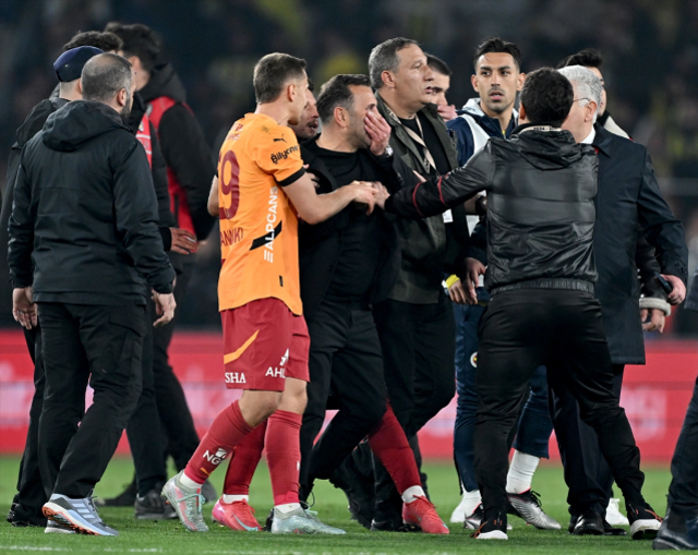 Galatasaray'dan Fenerbahçe'ye ortalığı karıştıracak Mourinho yanıtı
