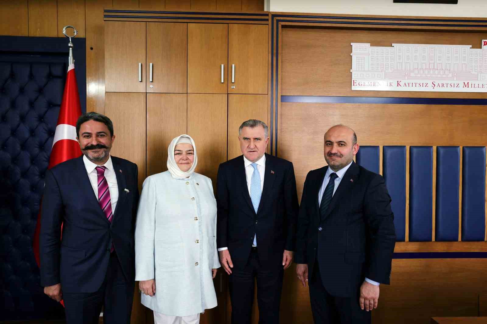 Gürhan Albayrak: 