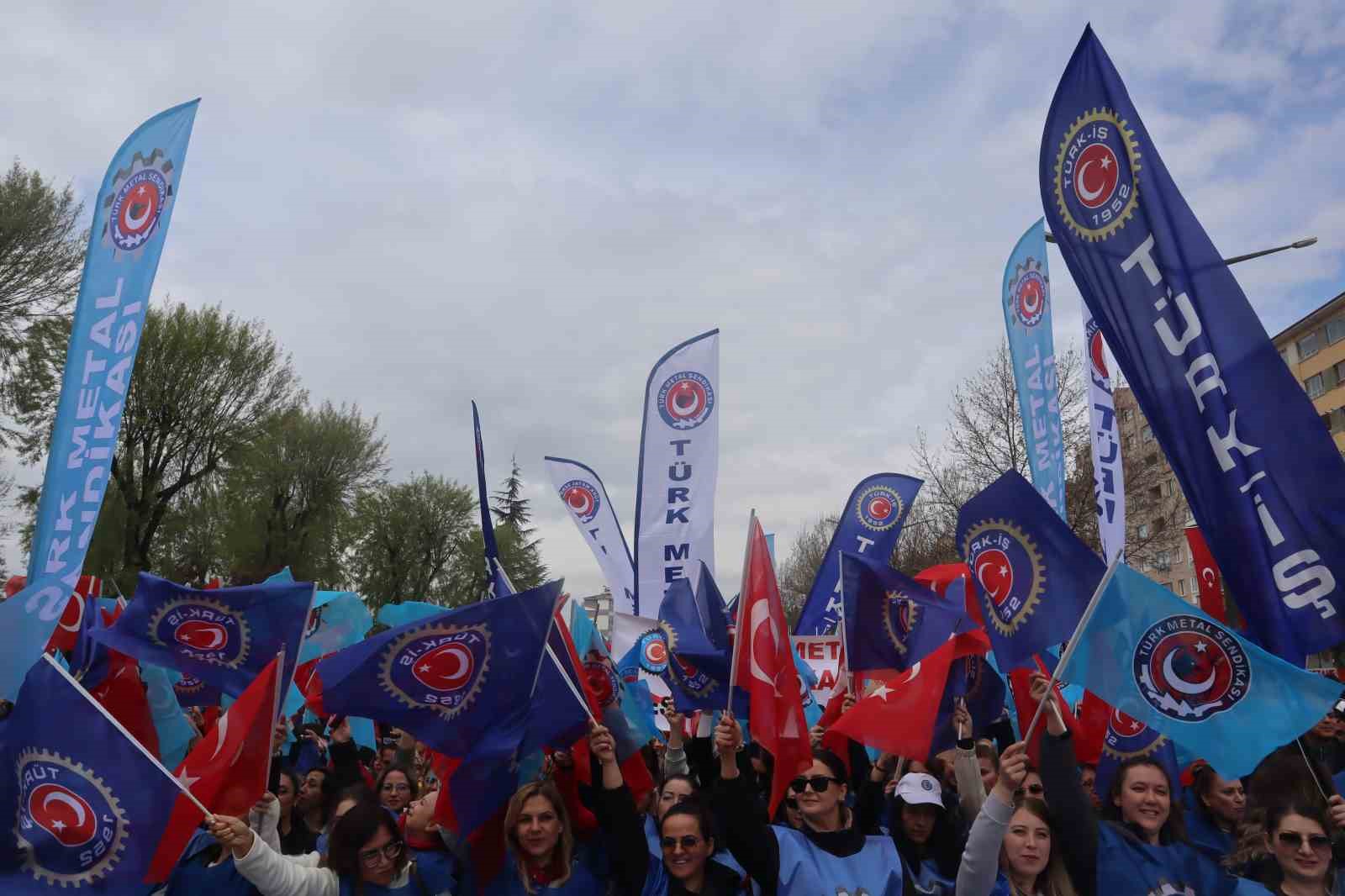Eskişehir’de 1 Mayıs İşçi Bayramı coşkuyla kutlandı