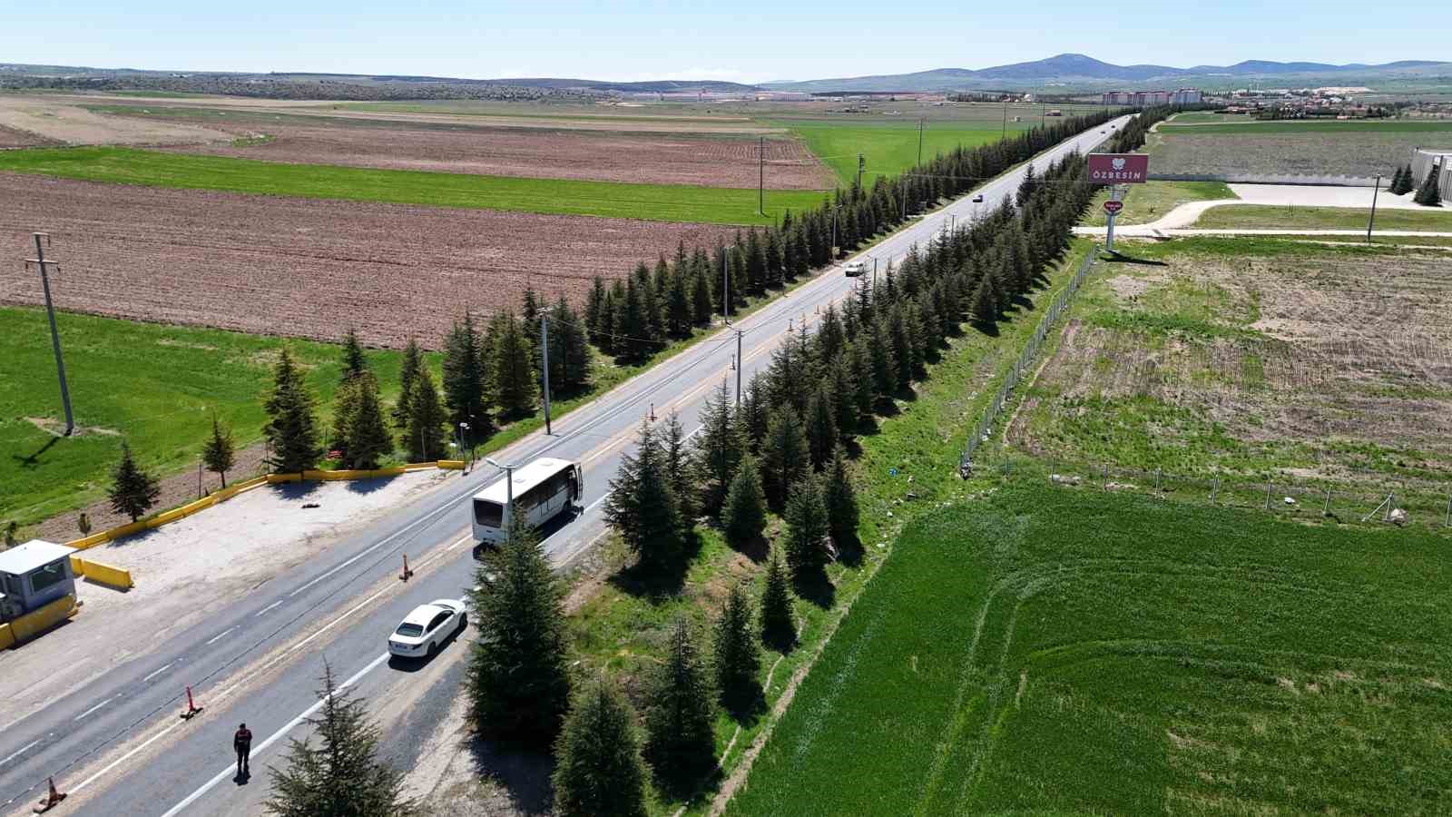 Marketini ’sırtına’ sarıp köyleri gezmeye başladı; 