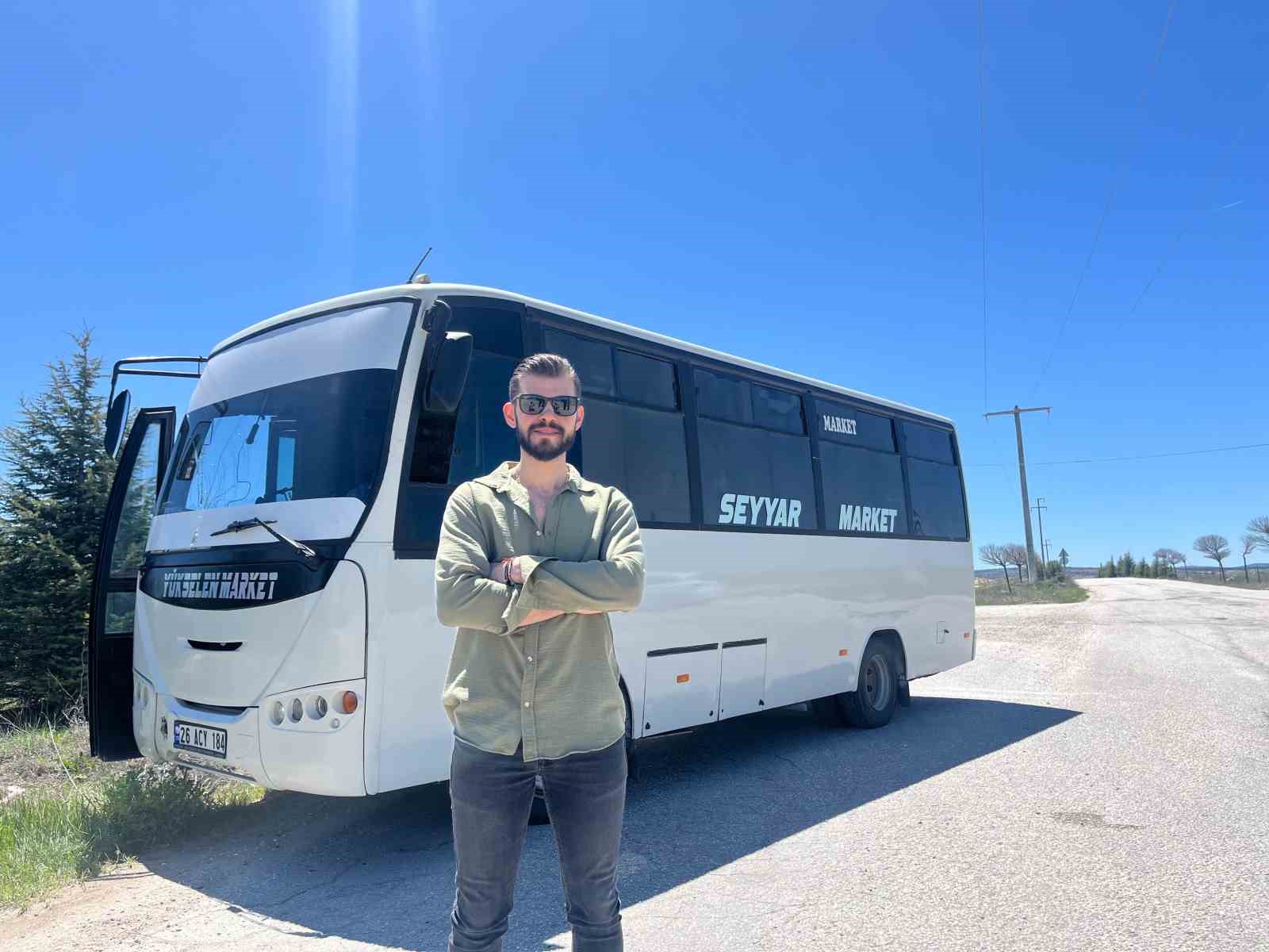 Marketini ’sırtına’ sarıp köyleri gezmeye başladı; 