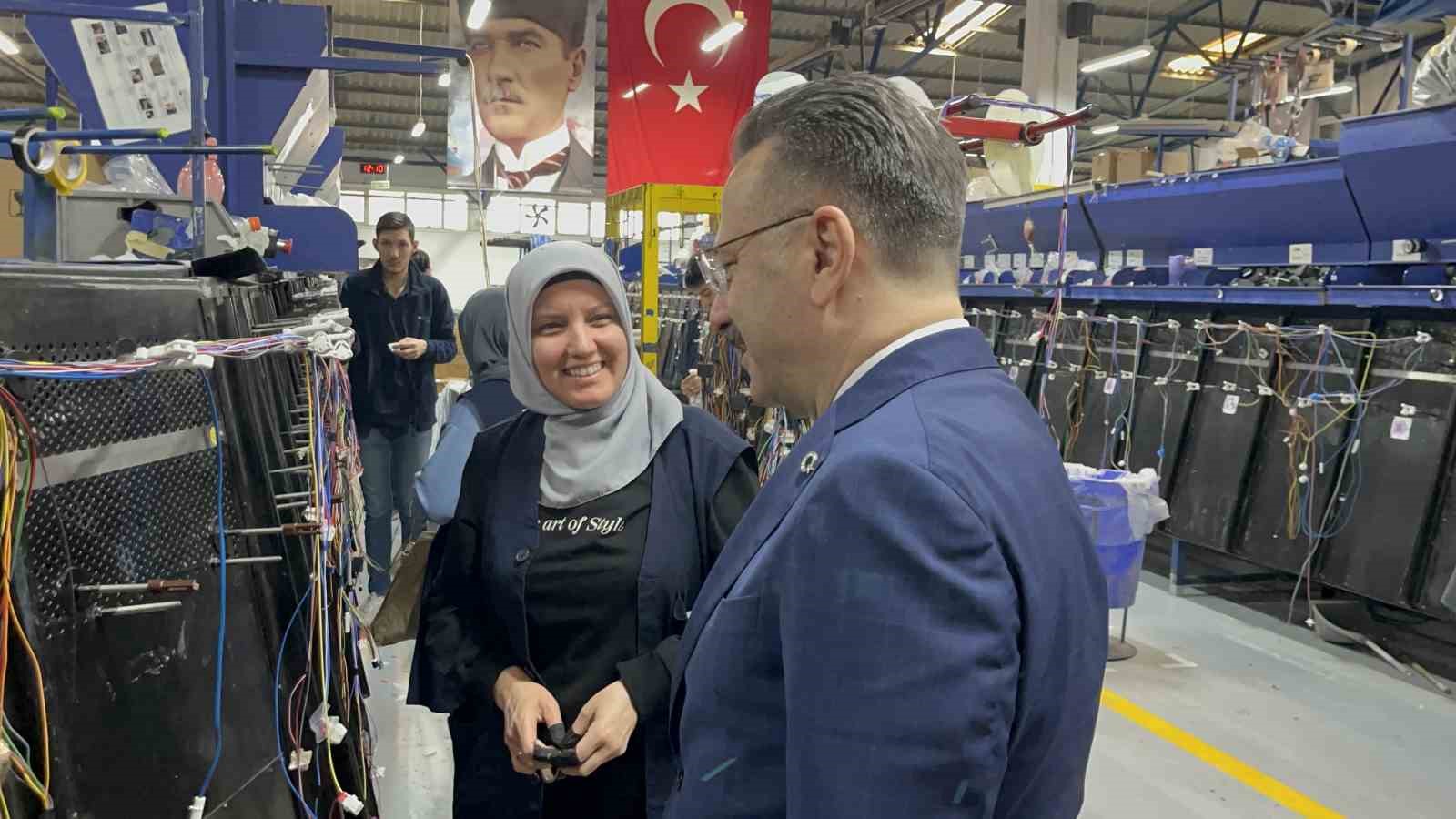 Milli savunma ürünlerinin kritik parçalarını Eskişehirli kadın işçiler üretiyor
