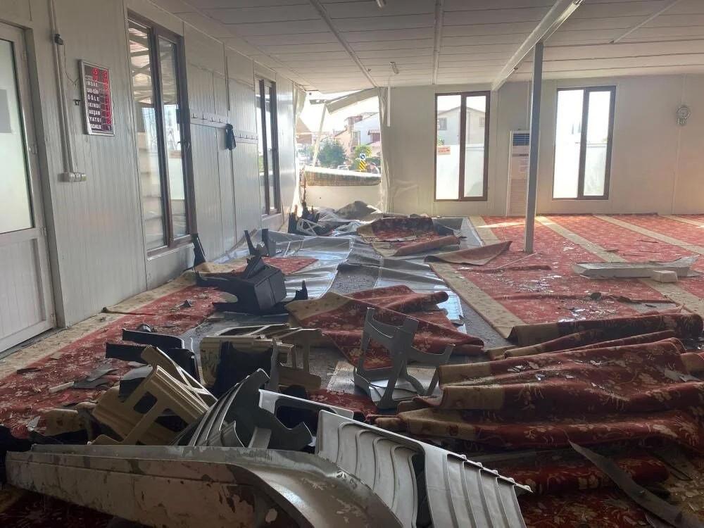 Sabah namaza gelenler şaşırdı: Felaket ucuz atlatıldı!