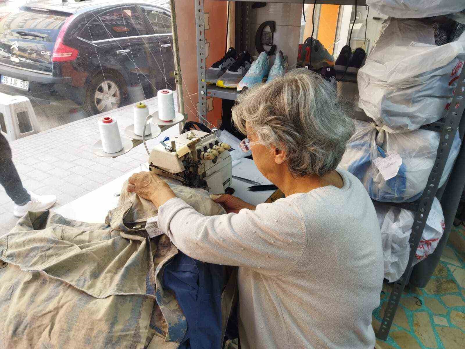Kıyafet tamiri masrafları azaltıyor