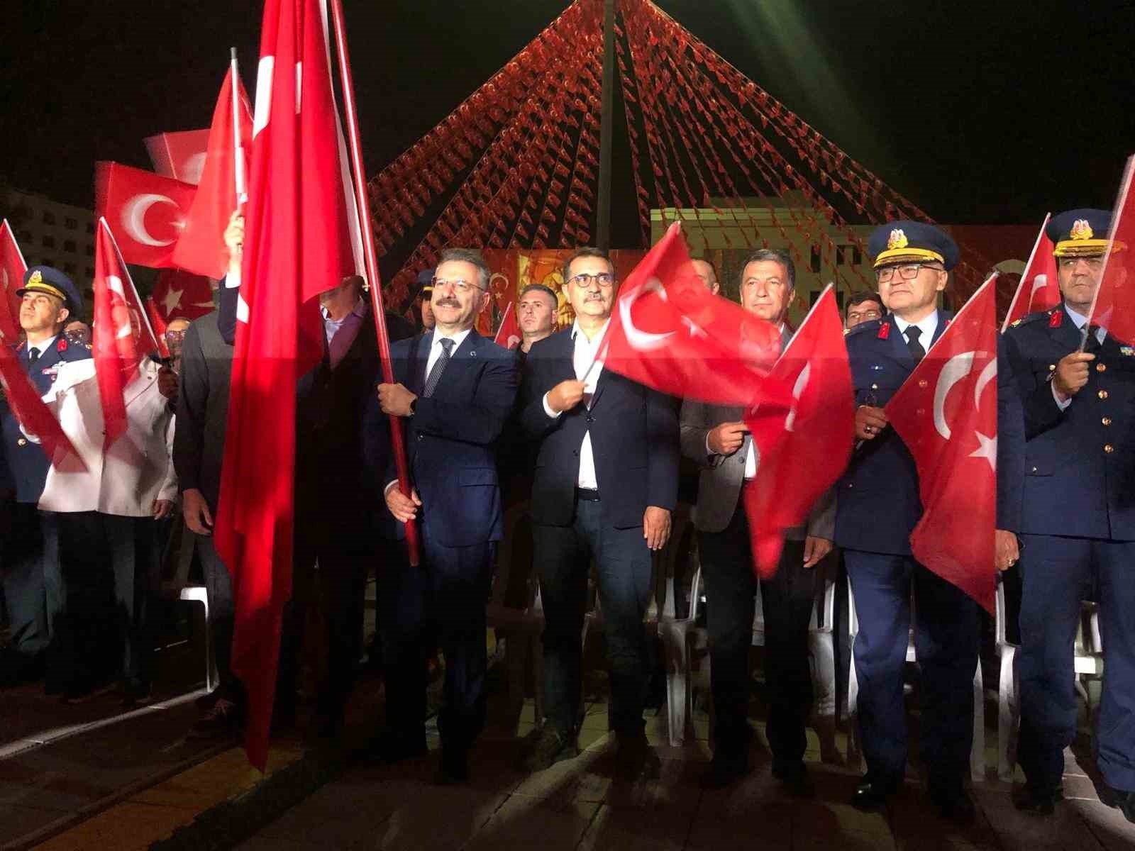 Valilik Meydanı’nda 15 Temmuz anma programı gerçekleştirildi